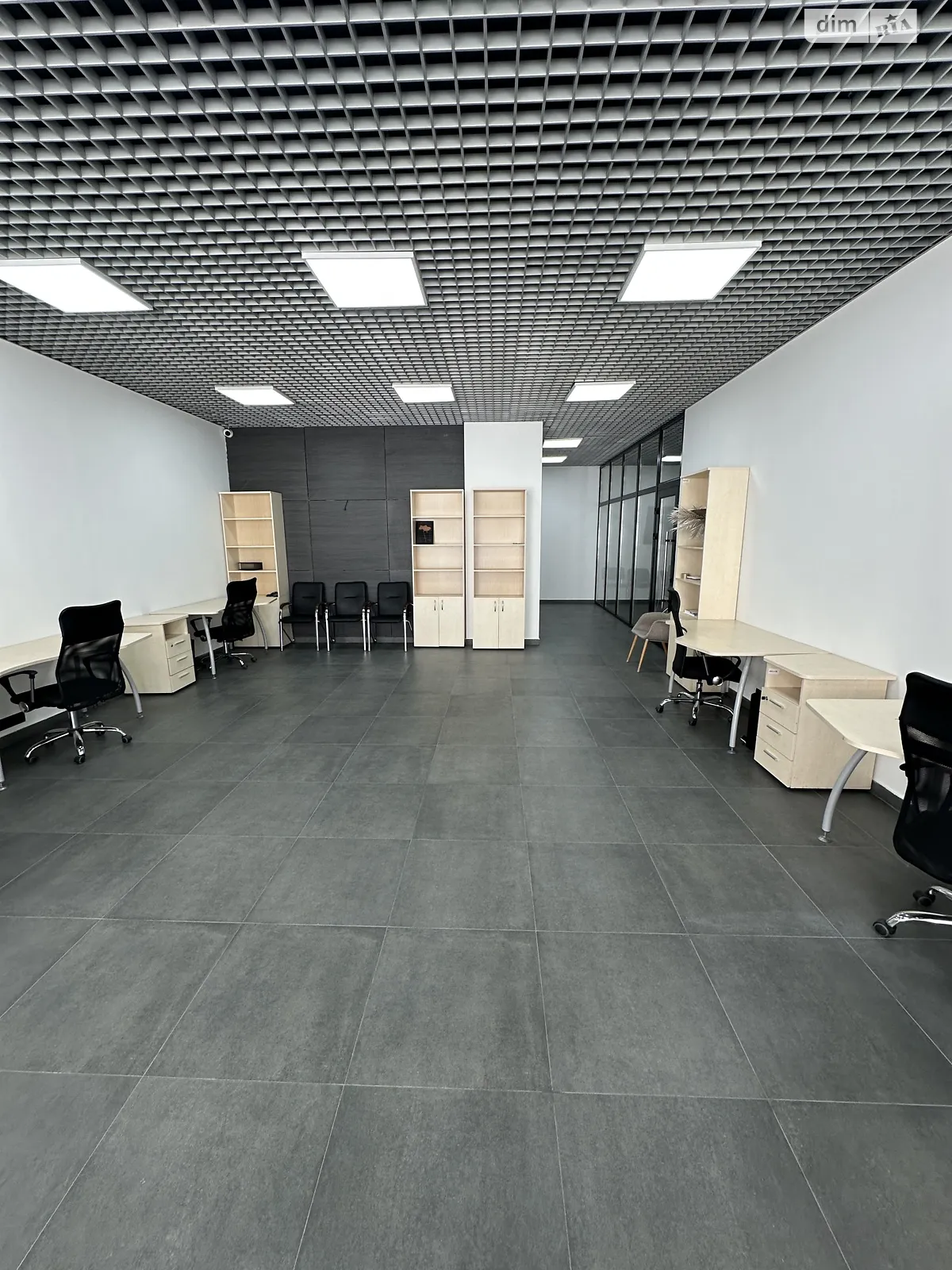 Здається в оренду офіс 116 кв. м в бізнес-центрі, цена: 1600 $ - фото 1