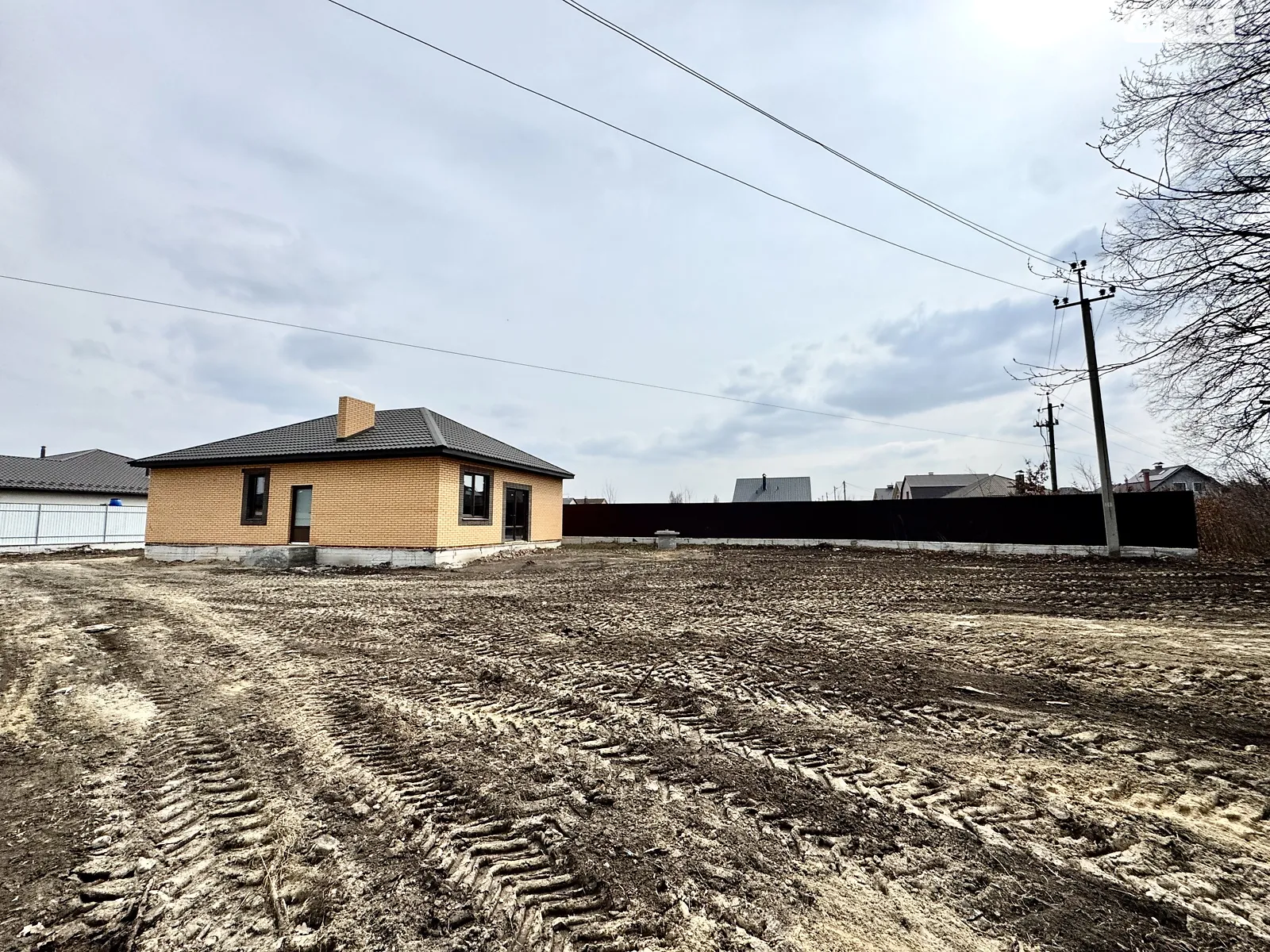 Продается одноэтажный дом 105 кв. м с балконом, цена: 88000 $ - фото 1