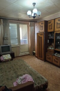 Сниму квартиру в Лозовой долгосрочно