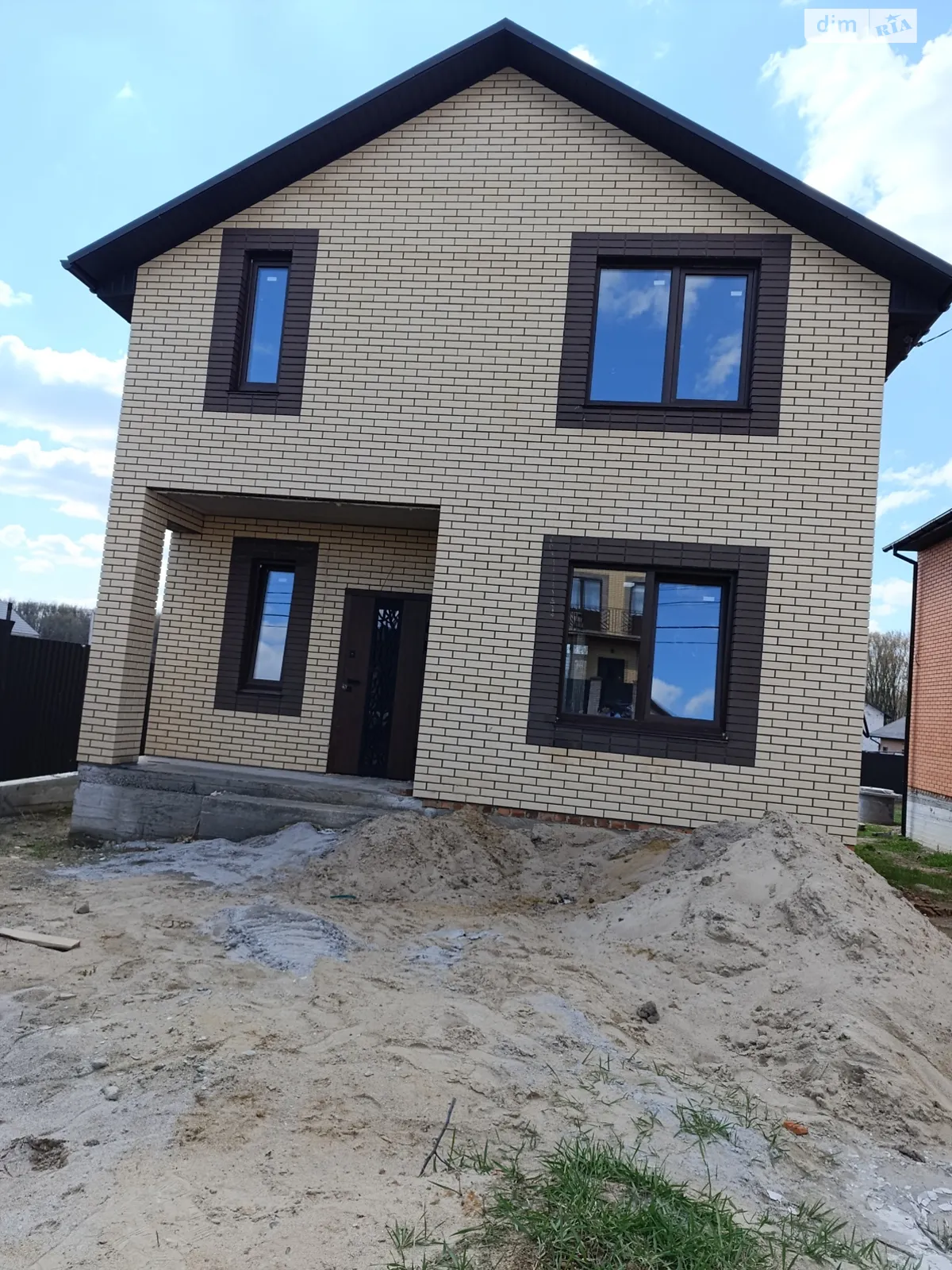 Продається будинок 2 поверховий 120 кв. м з гаражем, цена: 93000 $ - фото 1