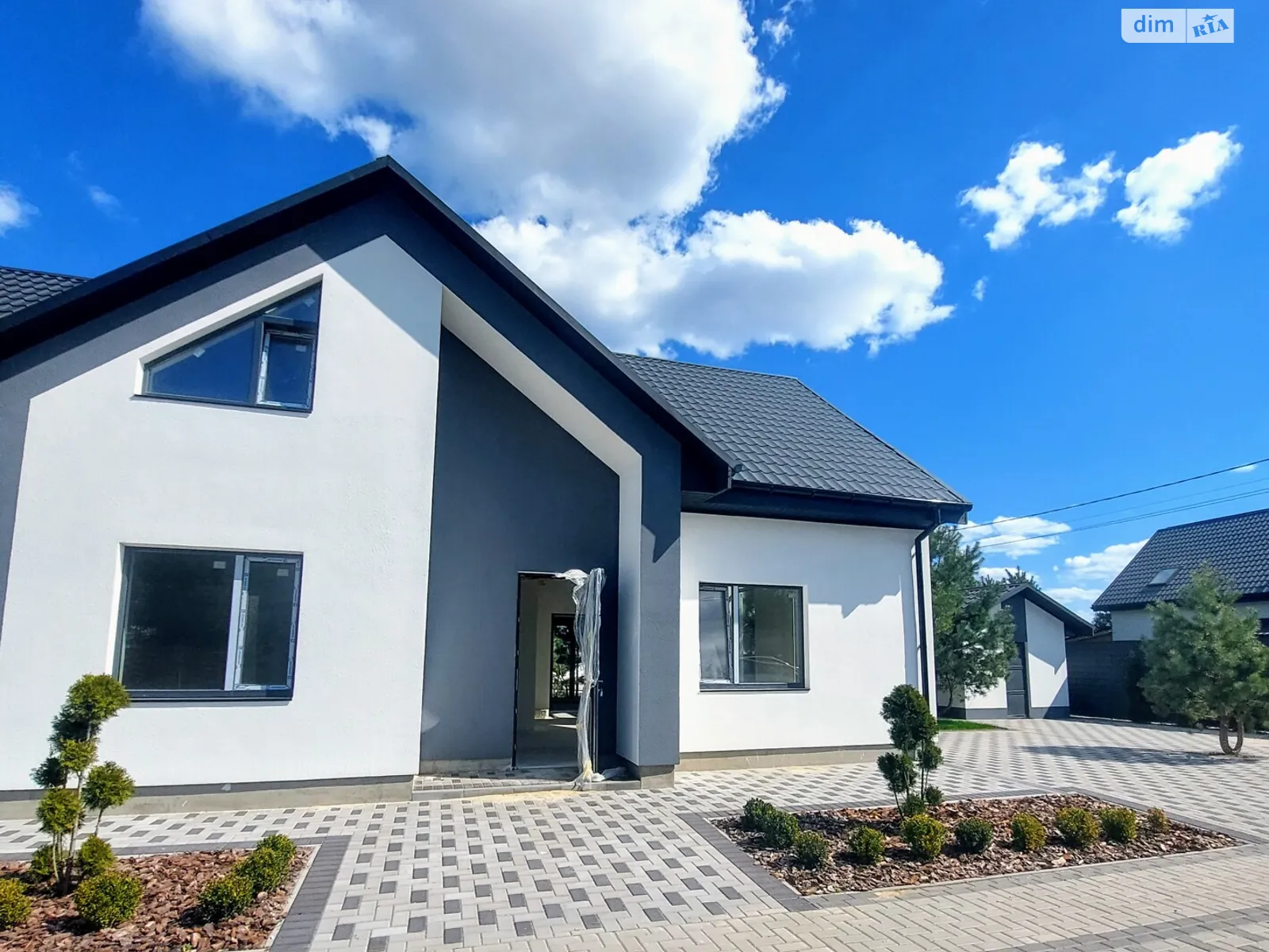 Продается дом на 2 этажа 158 кв. м с мебелью, цена: 195000 $ - фото 1