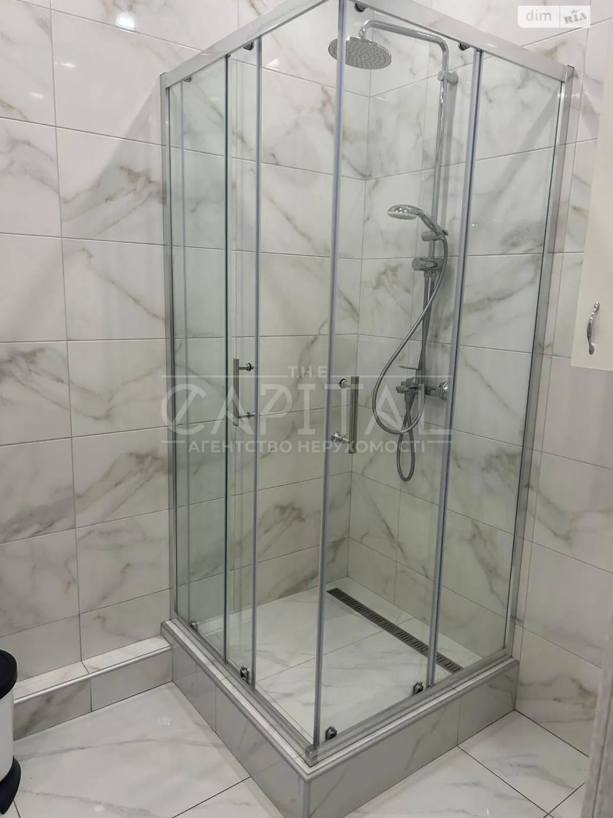 Продается офис 39 кв. м в бизнес-центре, цена: 130000 $ - фото 1