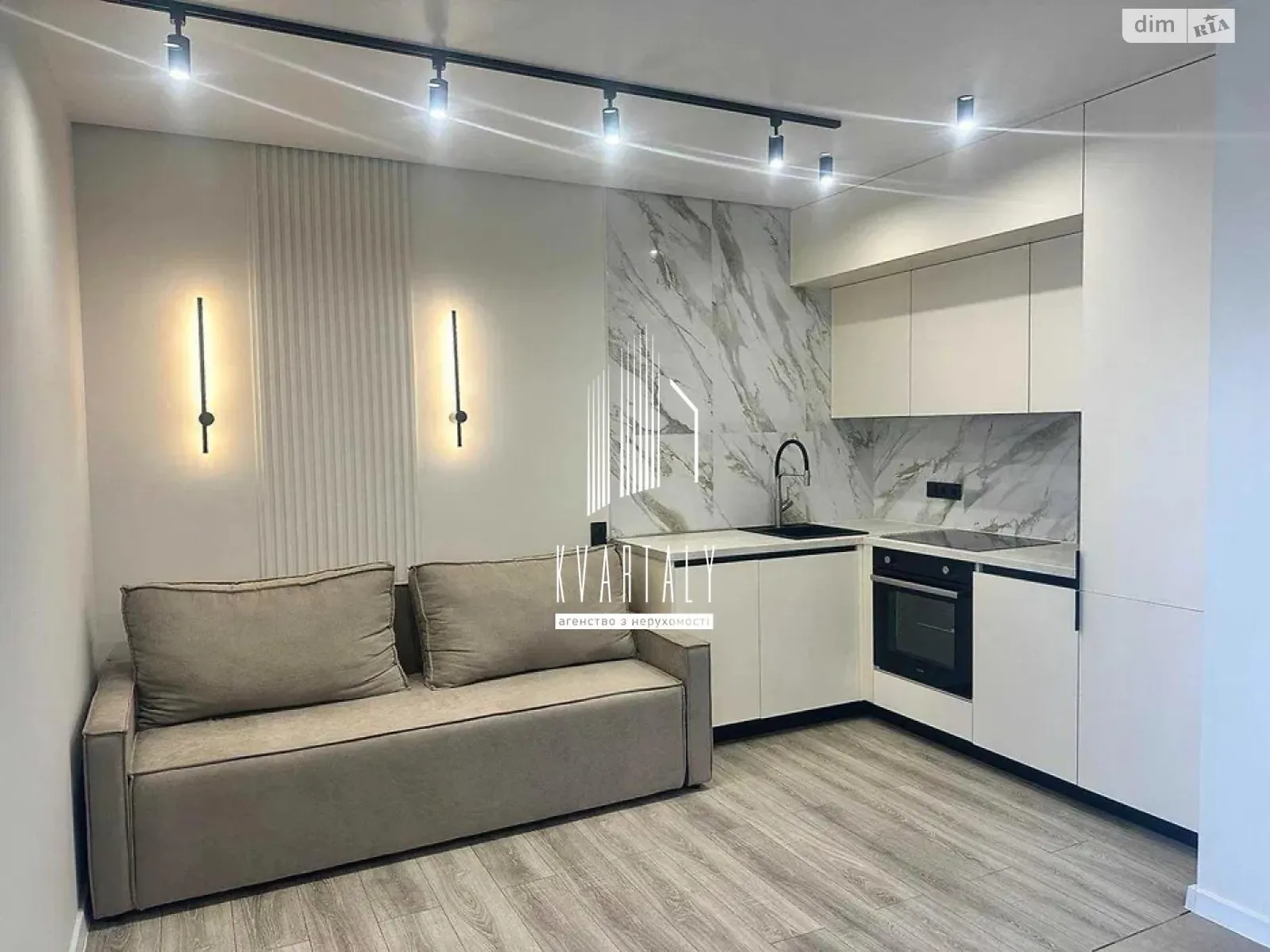 Продается 2-комнатная квартира 47 кв. м в Киеве, ул. Семьи Кристеров, 14 - фото 1