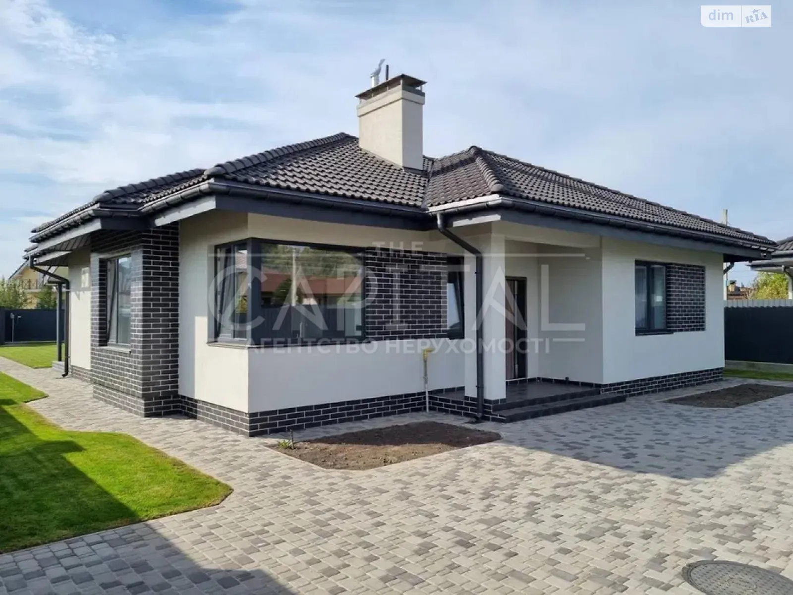 Сдается в аренду одноэтажный дом 134 кв. м с верандой, цена: 1800 $ - фото 1