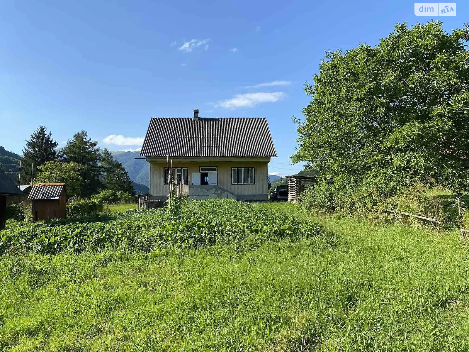 Продается дом на 3 этажа 149 кв. м с террасой, цена: 55000 $ - фото 1