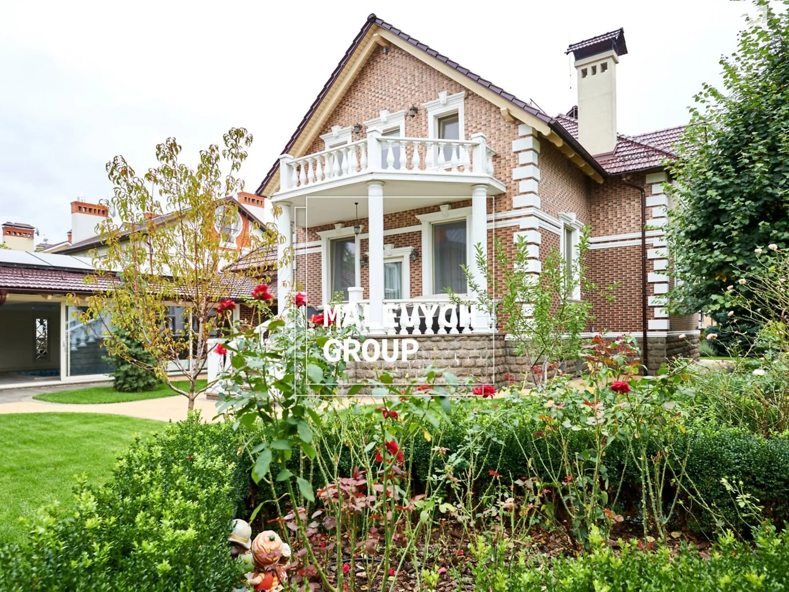 Продається будинок 2 поверховий 436 кв. м с басейном, цена: 1450000 $ - фото 1
