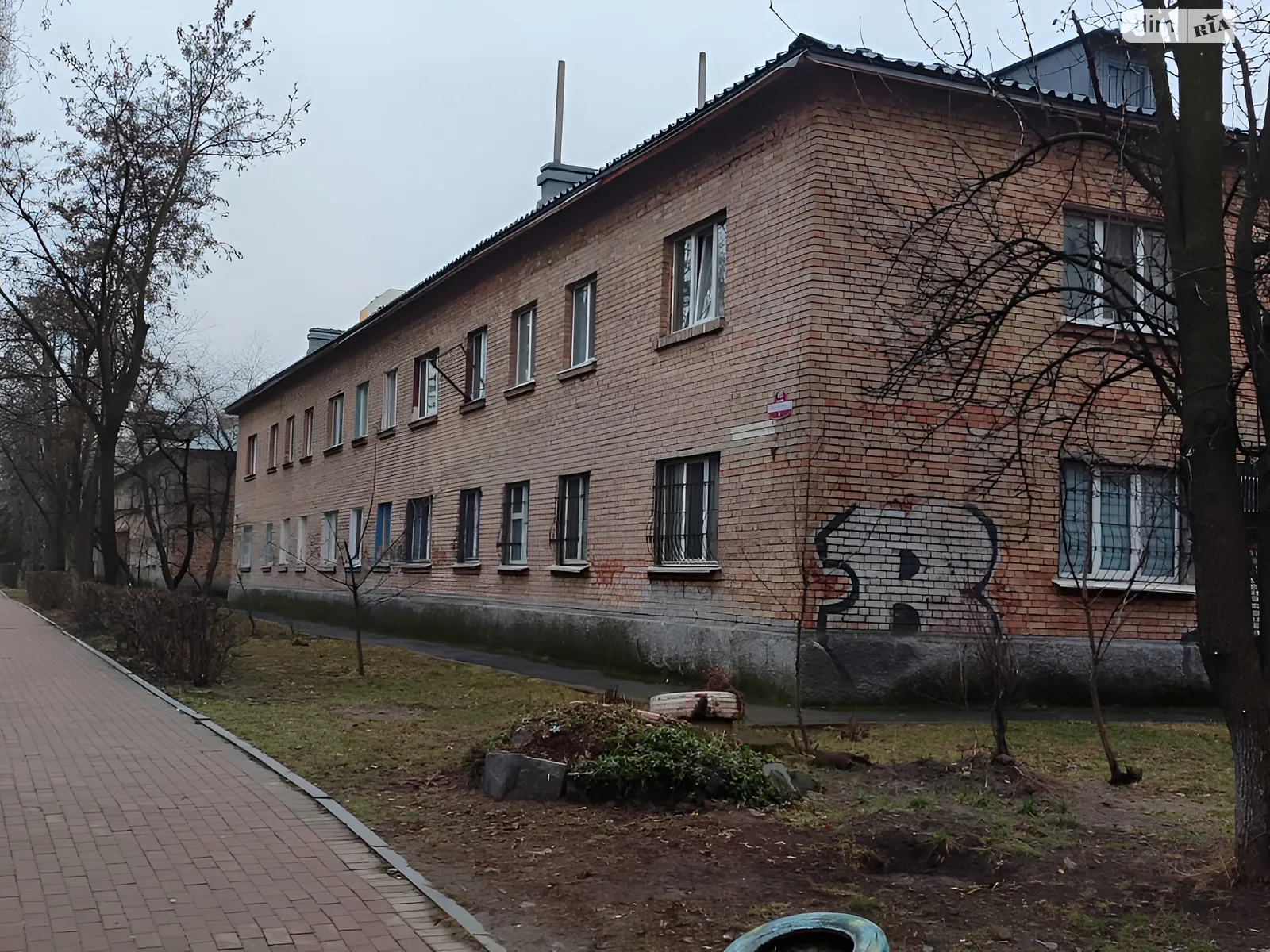 Продается 3-комнатная квартира 61 кв. м в Вишневом, ул. Святошинская, 45 - фото 1