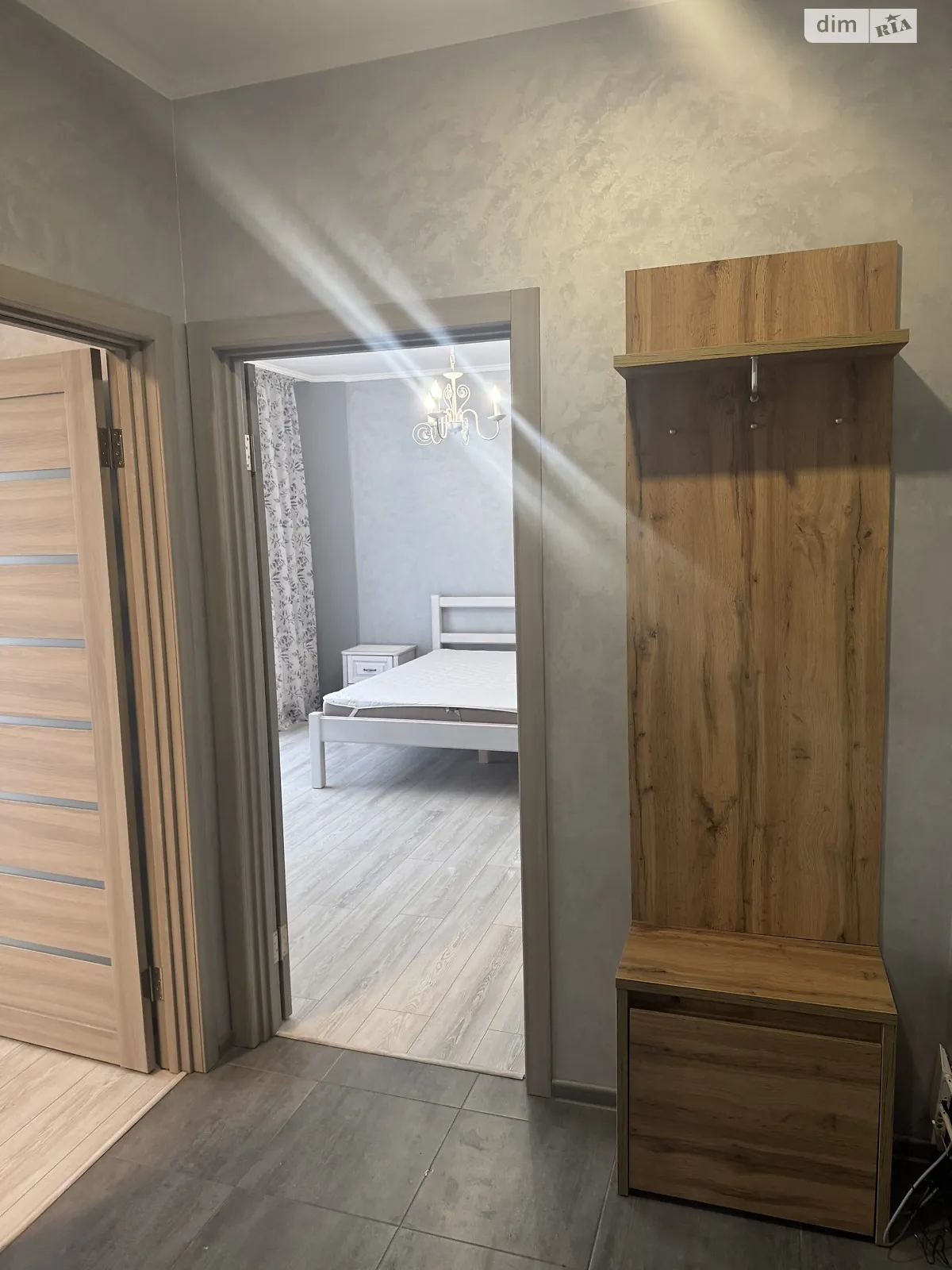 Продается 1-комнатная квартира 41 кв. м в Ужгороде, ул. Заньковецкой, 35А - фото 1