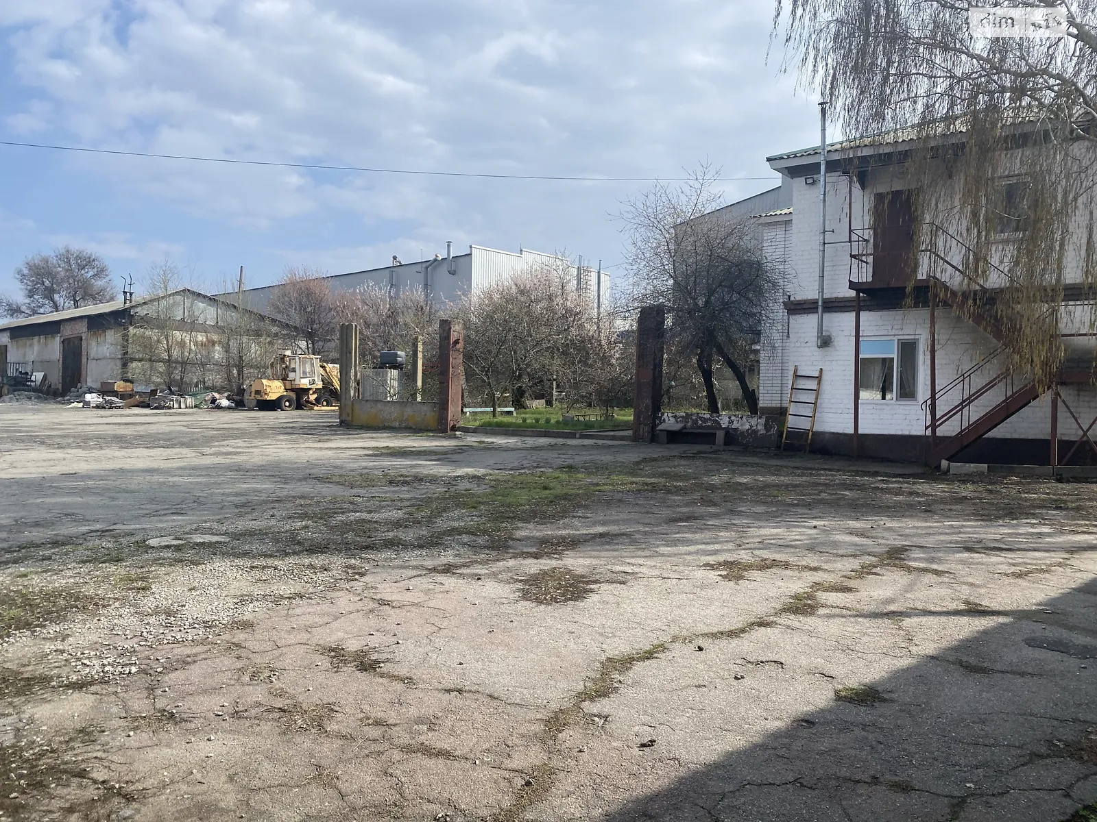 Продается объект сферы услуг 473 кв. м в 2-этажном здании, цена: 200000 $ - фото 1