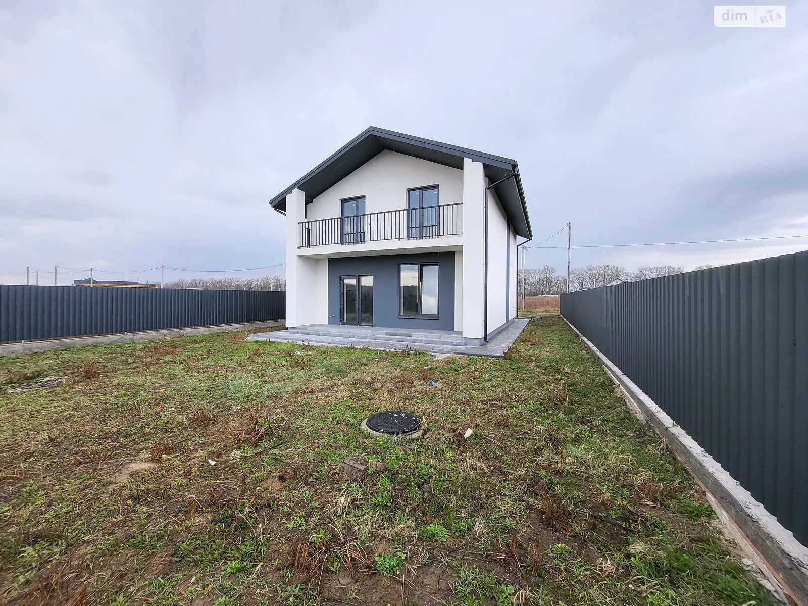Продается дом на 2 этажа 120 кв. м с балконом, цена: 92000 $ - фото 1