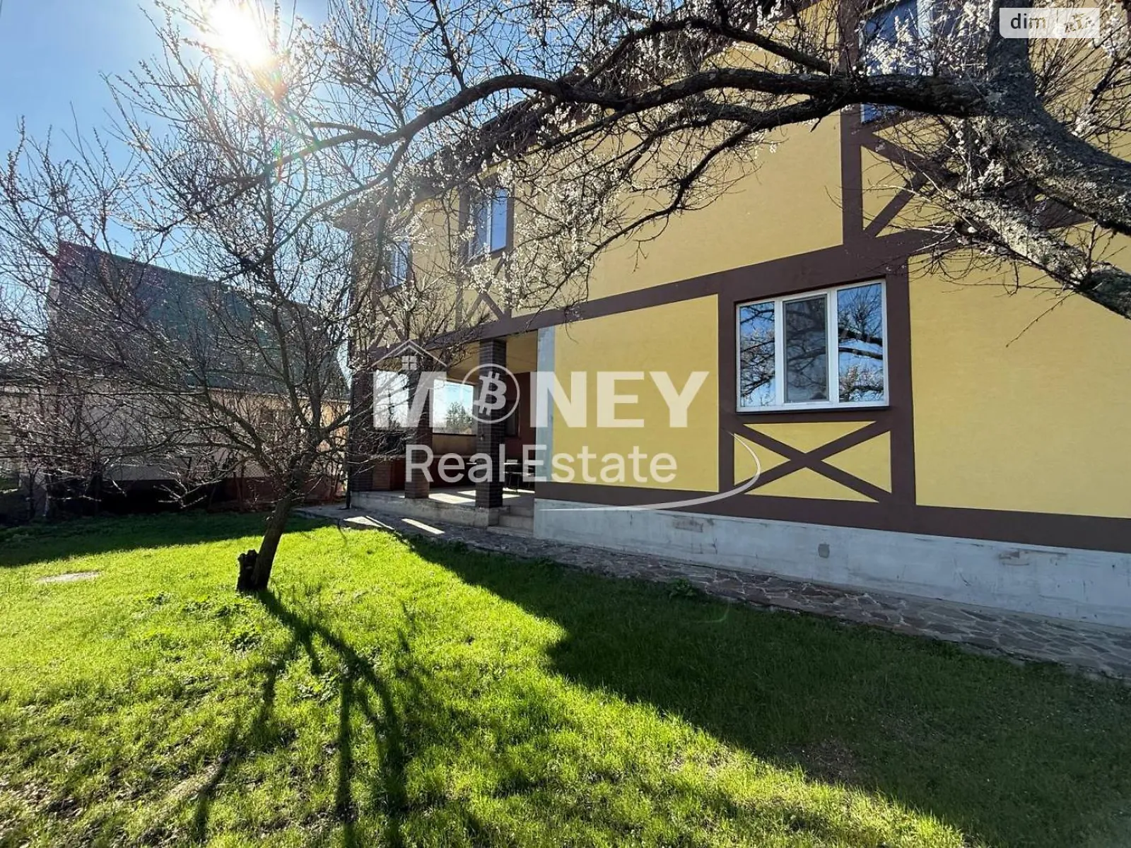 Продается дом на 2 этажа 380.9 кв. м с камином, цена: 185000 $ - фото 1