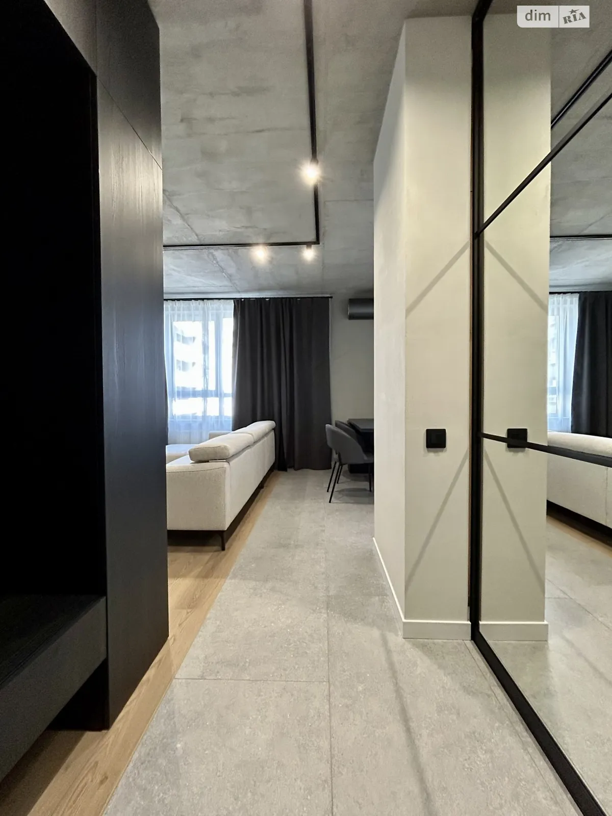 Продается 3-комнатная квартира 90 кв. м в Хмельницком, ул. Свободы, 20/1 - фото 1