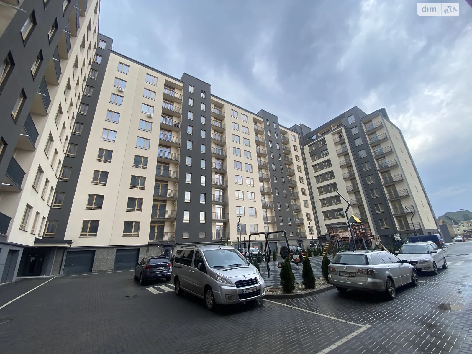 Продается 2-комнатная квартира 54.4 кв. м в Ивано-Франковске, цена: 48500 $ - фото 1