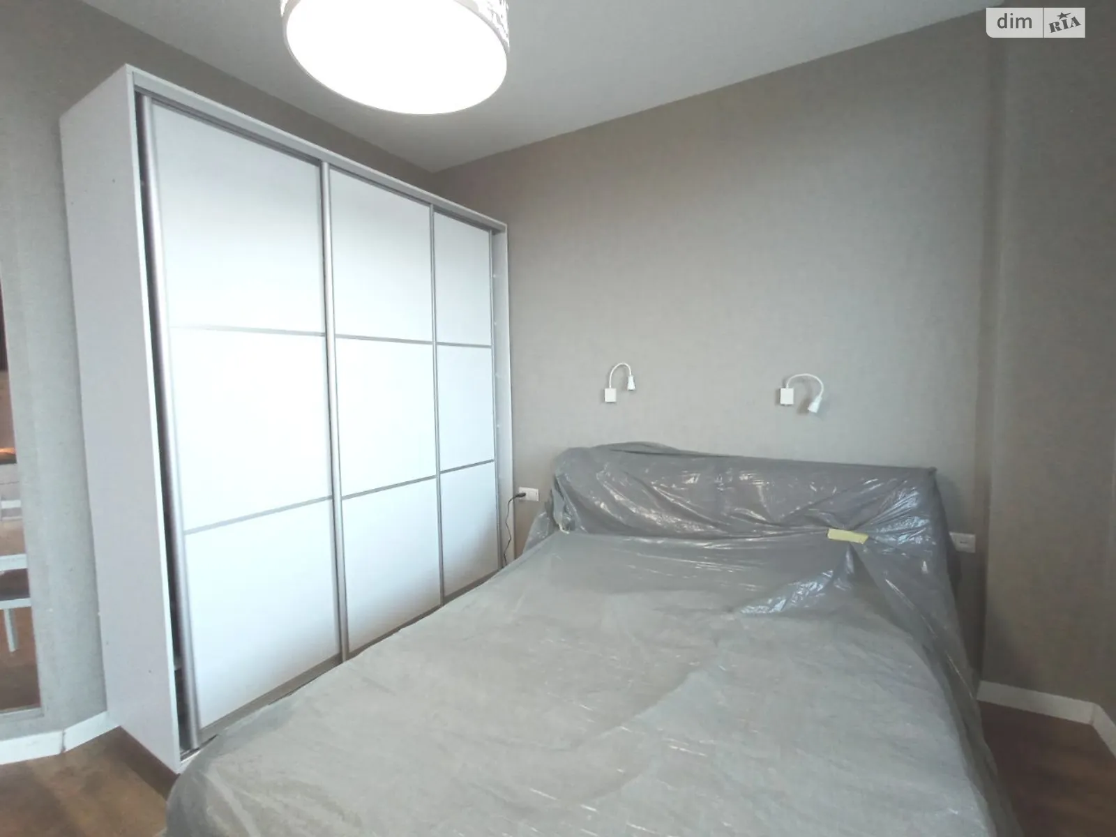 Продается 1-комнатная квартира 46 кв. м в Одессе, бул. Французский - фото 1