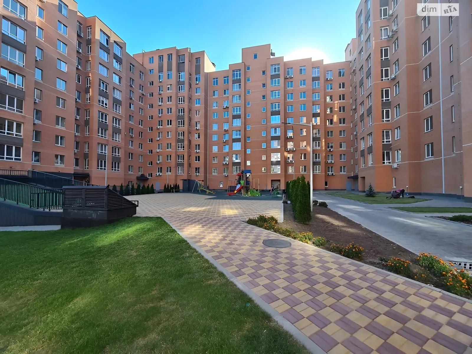 Продается 3-комнатная квартира 111 кв. м в Днепре, просп. Мира, 2К - фото 1