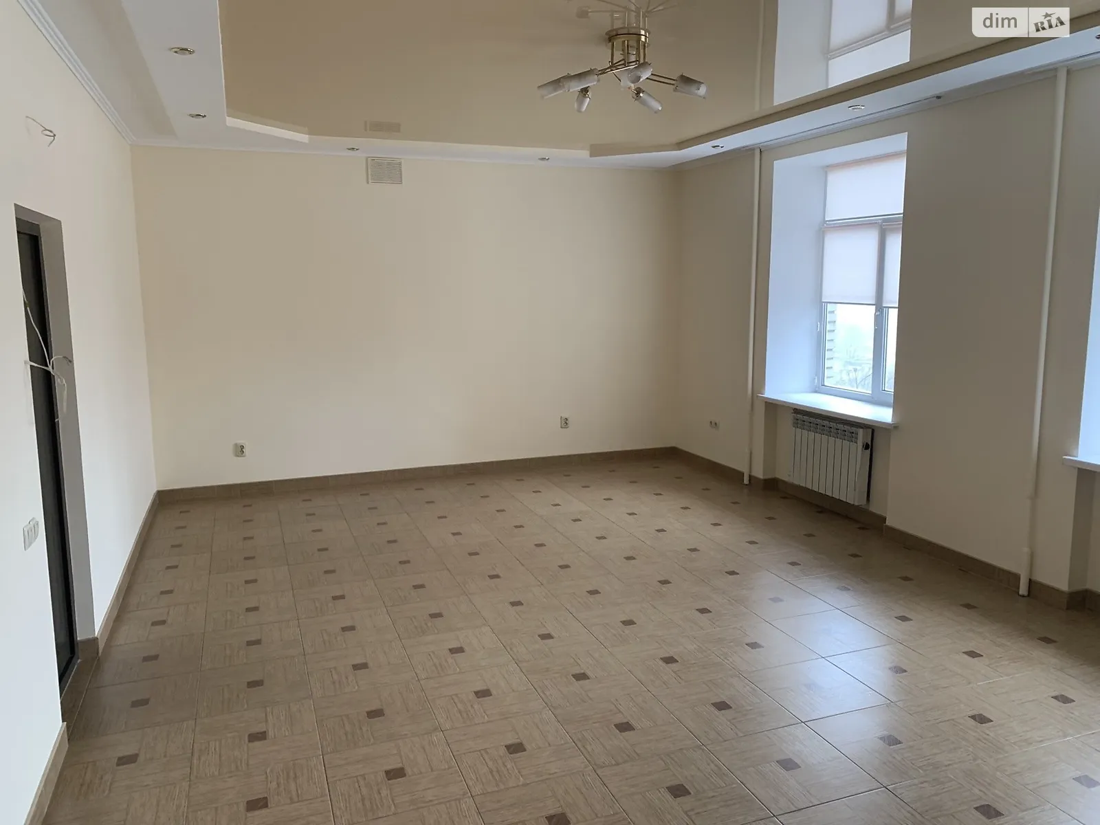 Продается офис 44 кв. м в бизнес-центре, цена: 33000 $ - фото 1