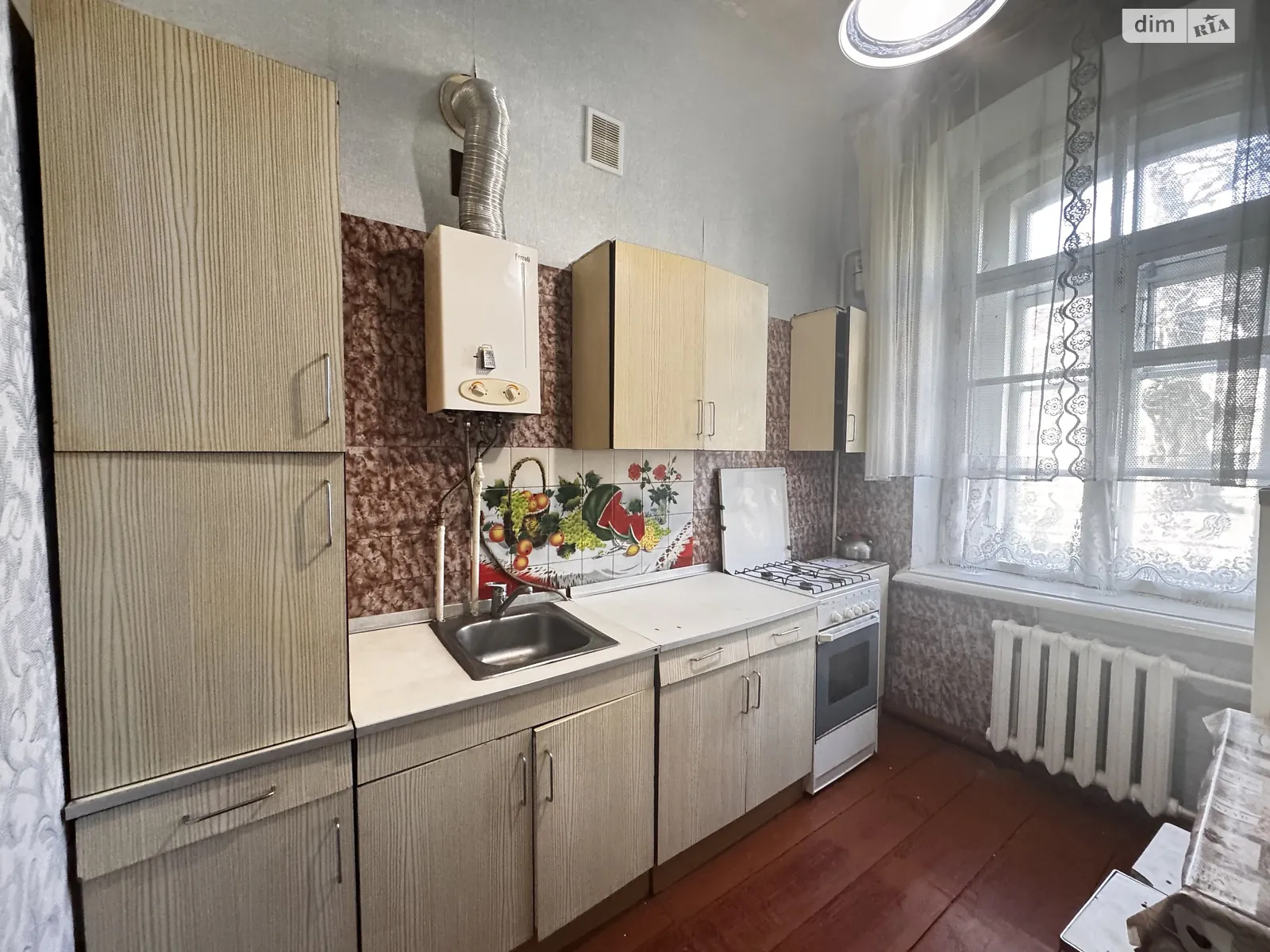 Продається 1-кімнатна квартира 44.3 кв. м у Рівному, вул. Соборна, 217 - фото 1
