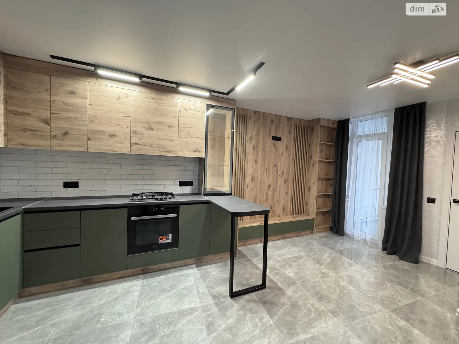 2-кімнатна квартира 72 кв. м у Тернополі, вул. Київська - фото 1