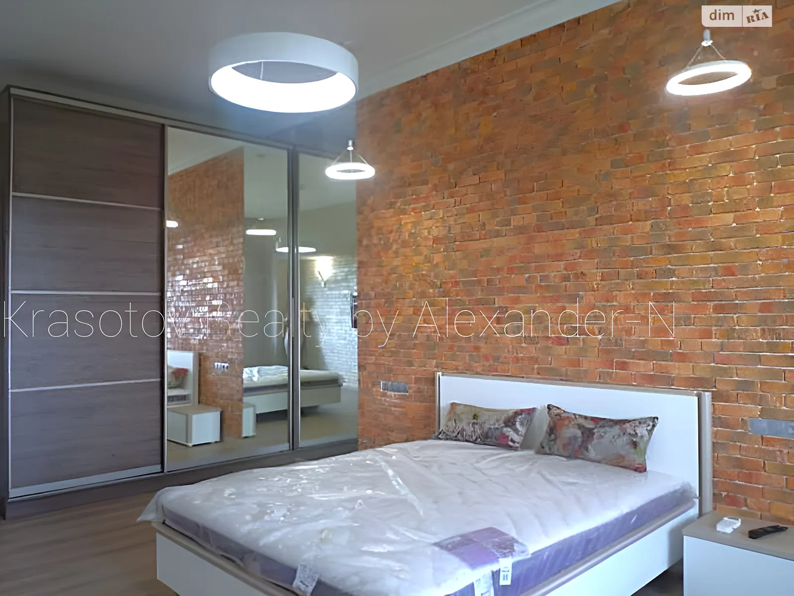 Сдается в аренду 3-комнатная квартира 130 кв. м в Одессе, пер. Ониловой, 18 - фото 1