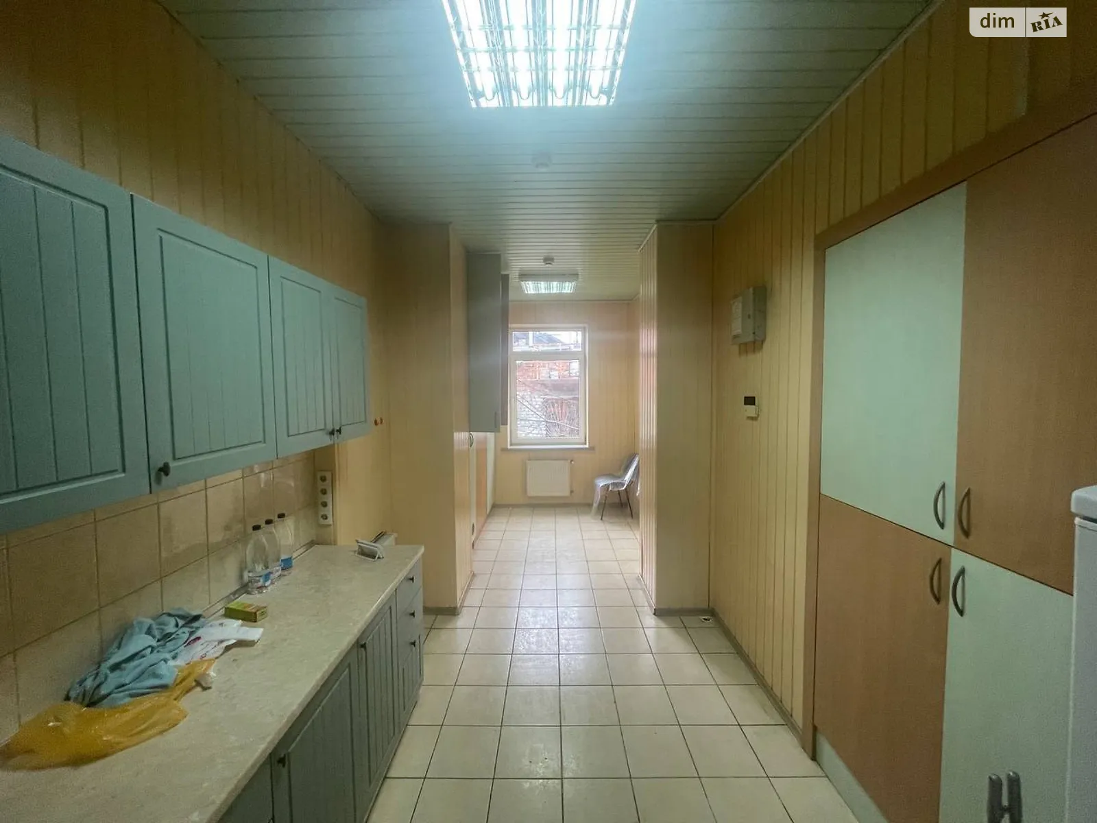 Сдается в аренду офис 217 кв. м в бизнес-центре, цена: 35000 грн - фото 1
