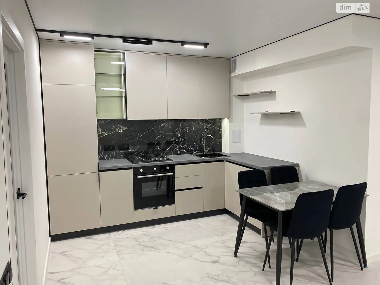 2-комнатная квартира 62 кв. м в Тернополе, ул. Смакулы - фото 1
