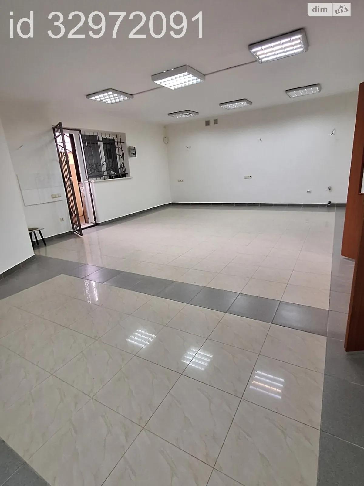 Здається в оренду офіс 61.2 кв. м в бізнес-центрі, цена: 14000 грн - фото 1