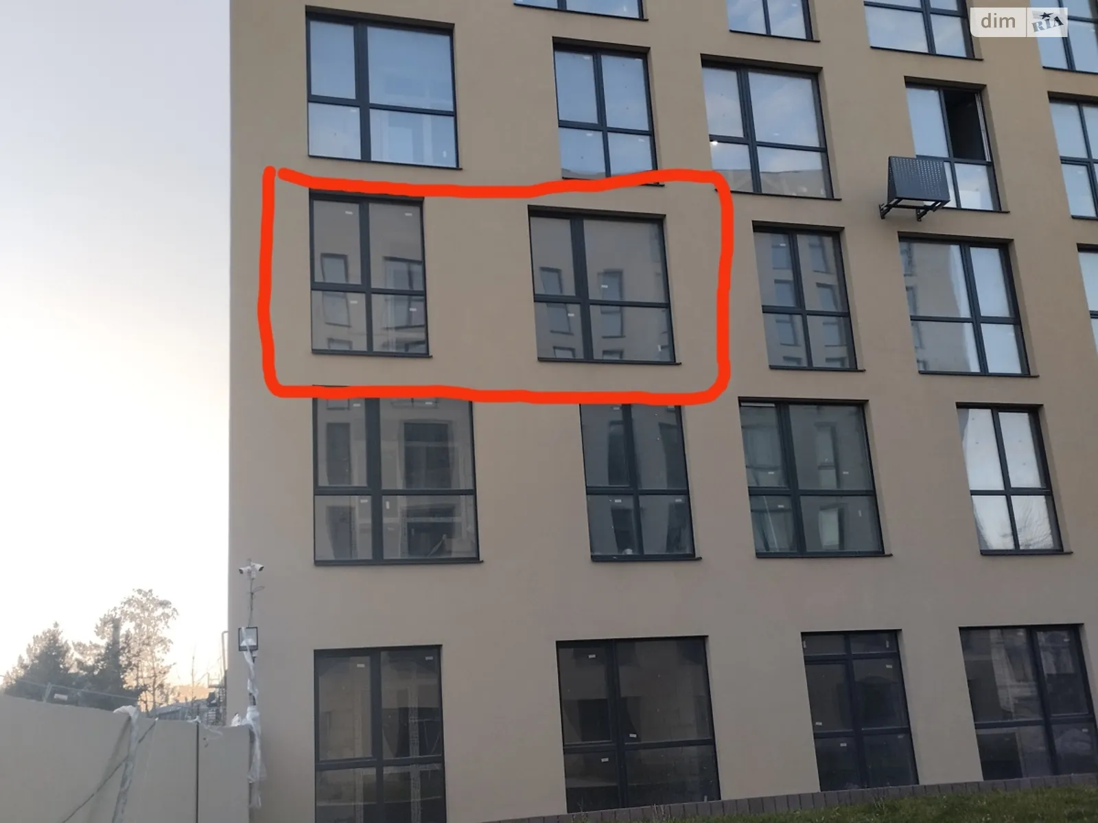 Продається 1-кімнатна квартира 43 кв. м у Львові, вул. Хмельницького Богдана, 116 - фото 1