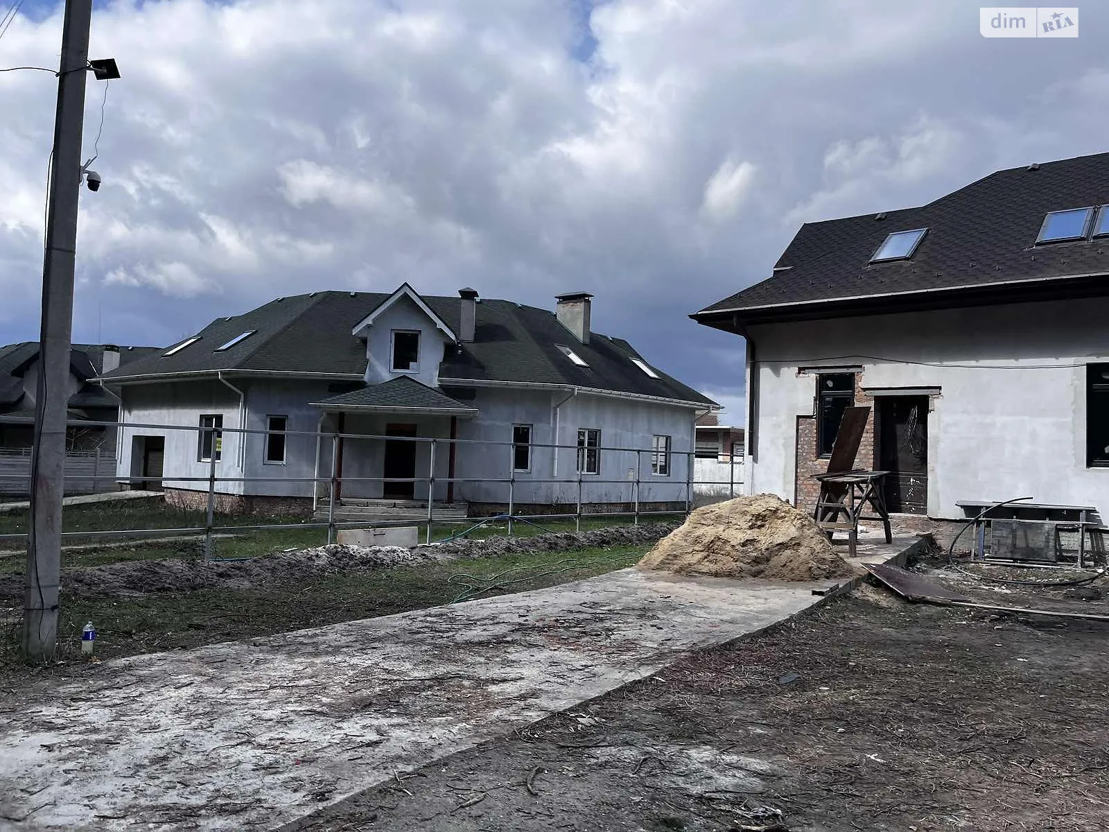 Продається будинок 2 поверховий 250 кв. м з банею/сауною, цена: 150000 $ - фото 1