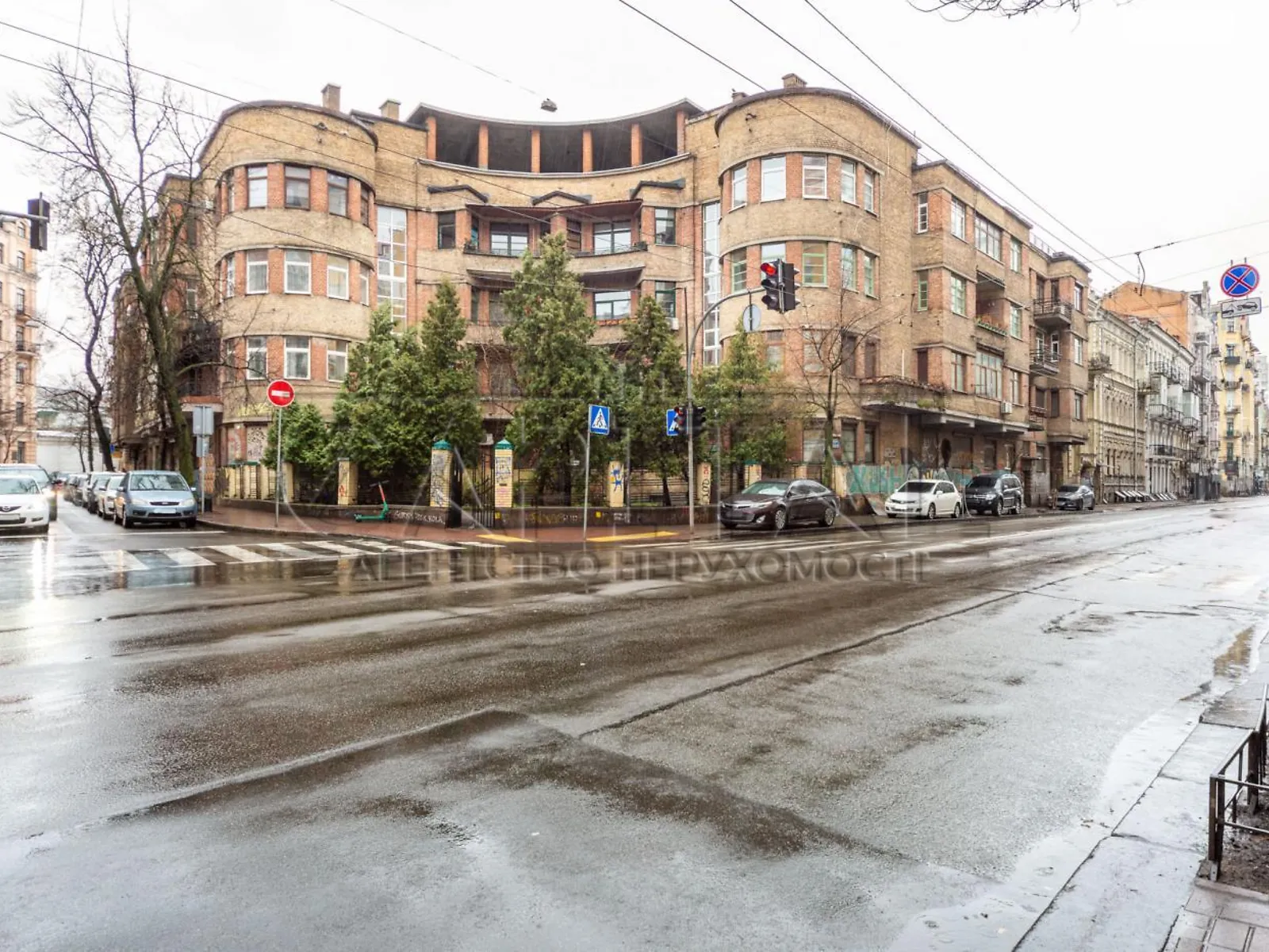 Продается 4-комнатная квартира 104.8 кв. м в Киеве, ул. Большая Житомирская, 17 - фото 1