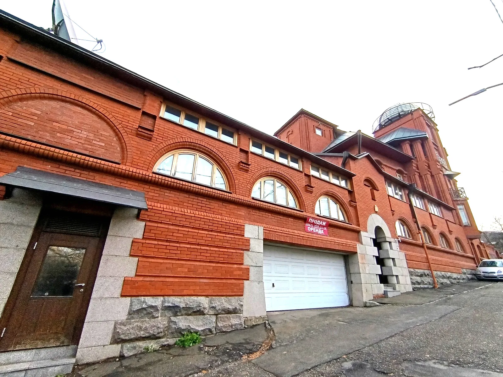 Продается дом на 4 этажа 912.7 кв. м с верандой, цена: 1700000 $ - фото 1