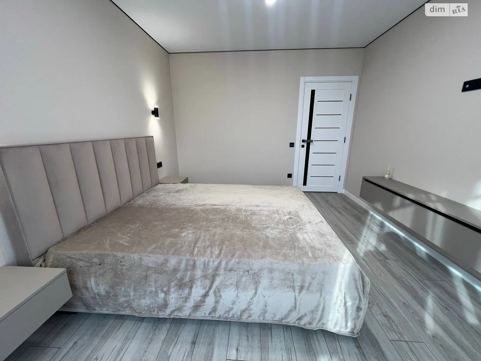 Продается 1-комнатная квартира 50.4 кв. м в Ивано-Франковске, цена: 78600 $ - фото 1