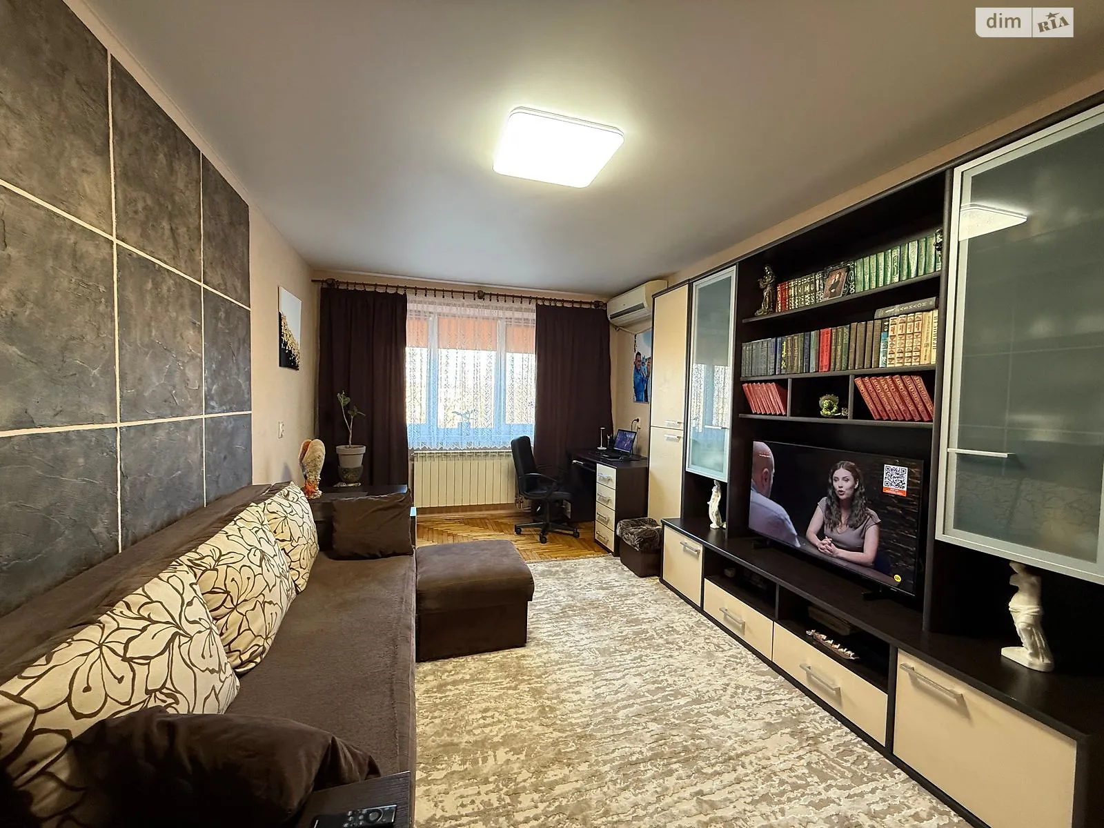 Продается 3-комнатная квартира 58.5 кв. м в Ужгороде, цена: 65000 $ - фото 1