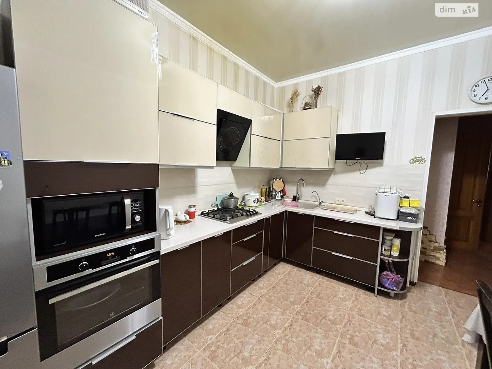 Продається 3-кімнатна квартира 114.9 кв. м у Одесі, пров. Хвойний, 12 - фото 1
