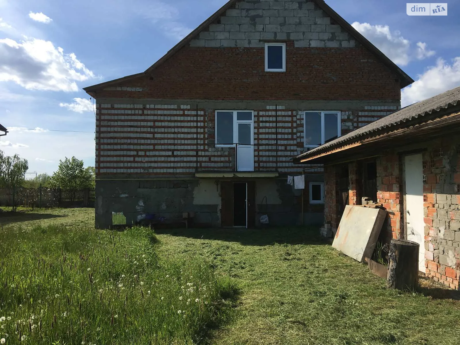 Продается дом на 2 этажа 240 кв. м с балконом, цена: 35000 $ - фото 1