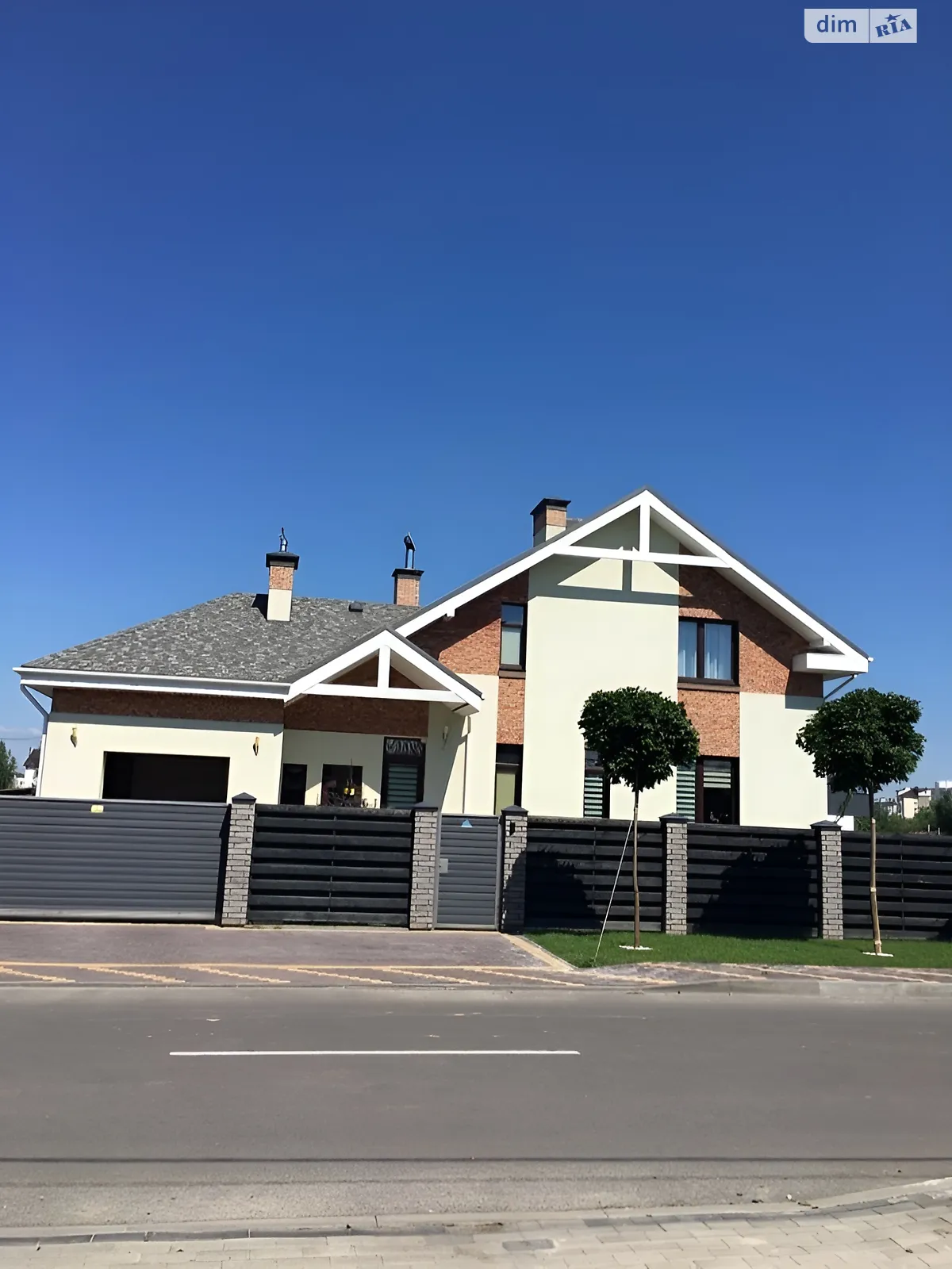 Продается дом на 2 этажа 190 кв. м с участком, цена: 280000 $ - фото 1