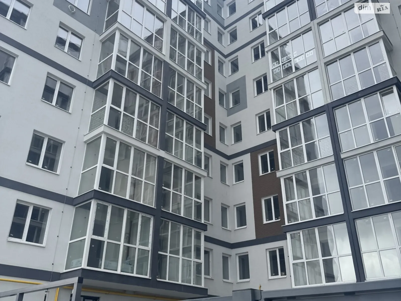 Продается 1-комнатная квартира 47 кв. м в Буче, ул. Бориса Гмыри, 7 - фото 1
