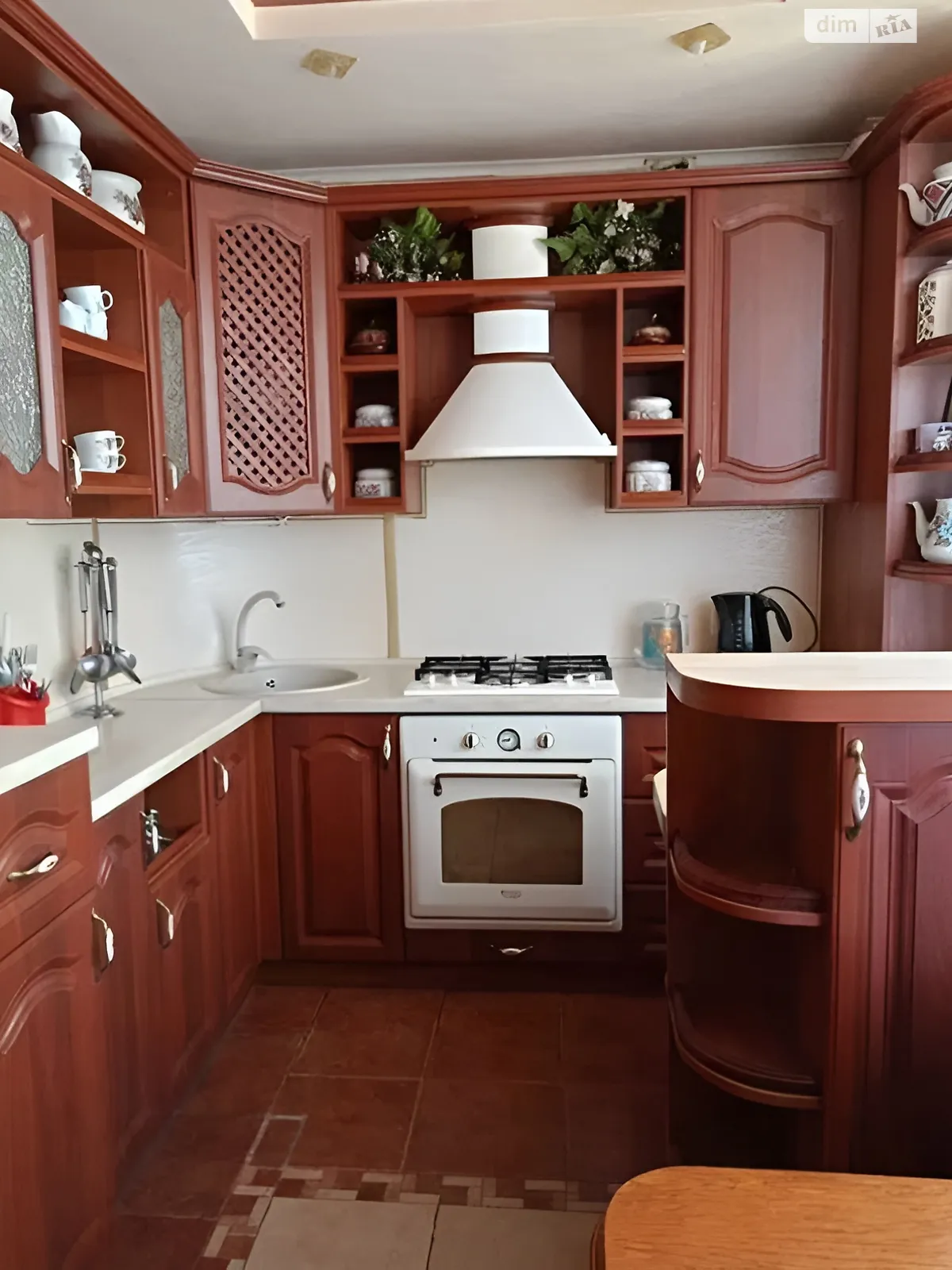 Продается 3-комнатная квартира 95 кв. м в Харькове, ул. Луи Пастера - фото 1