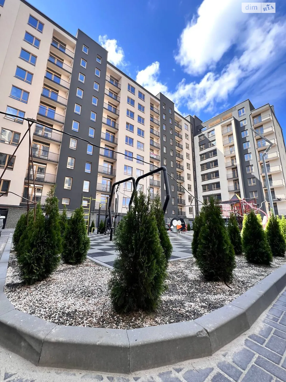 Продается 1-комнатная квартира 42.3 кв. м в Ивано-Франковске, ул. Кобылянской, 22А - фото 1