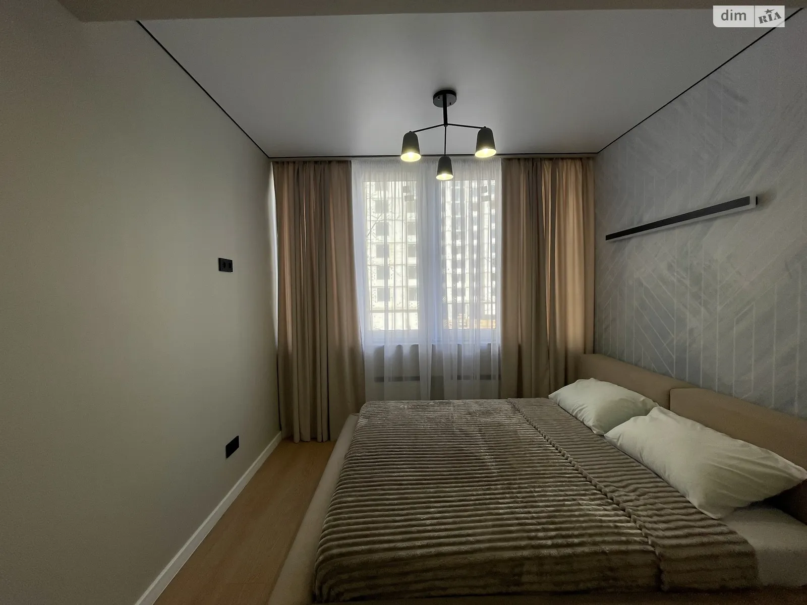 Продається 2-кімнатна квартира 43 кв. м у Одесі, Миколаївська дор. - фото 1