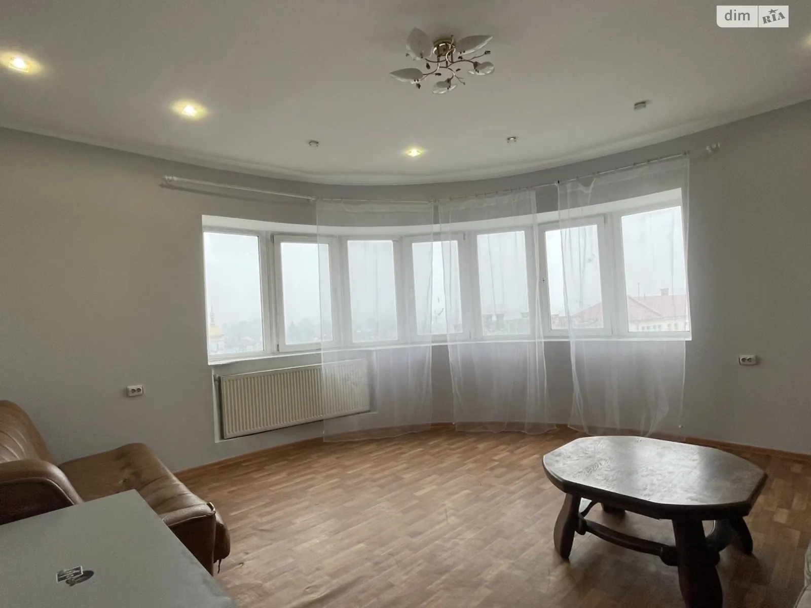 Продається 2-кімнатна квартира 79 кв. м у Івано-Франківську, вул. Романа Купчинського - фото 1