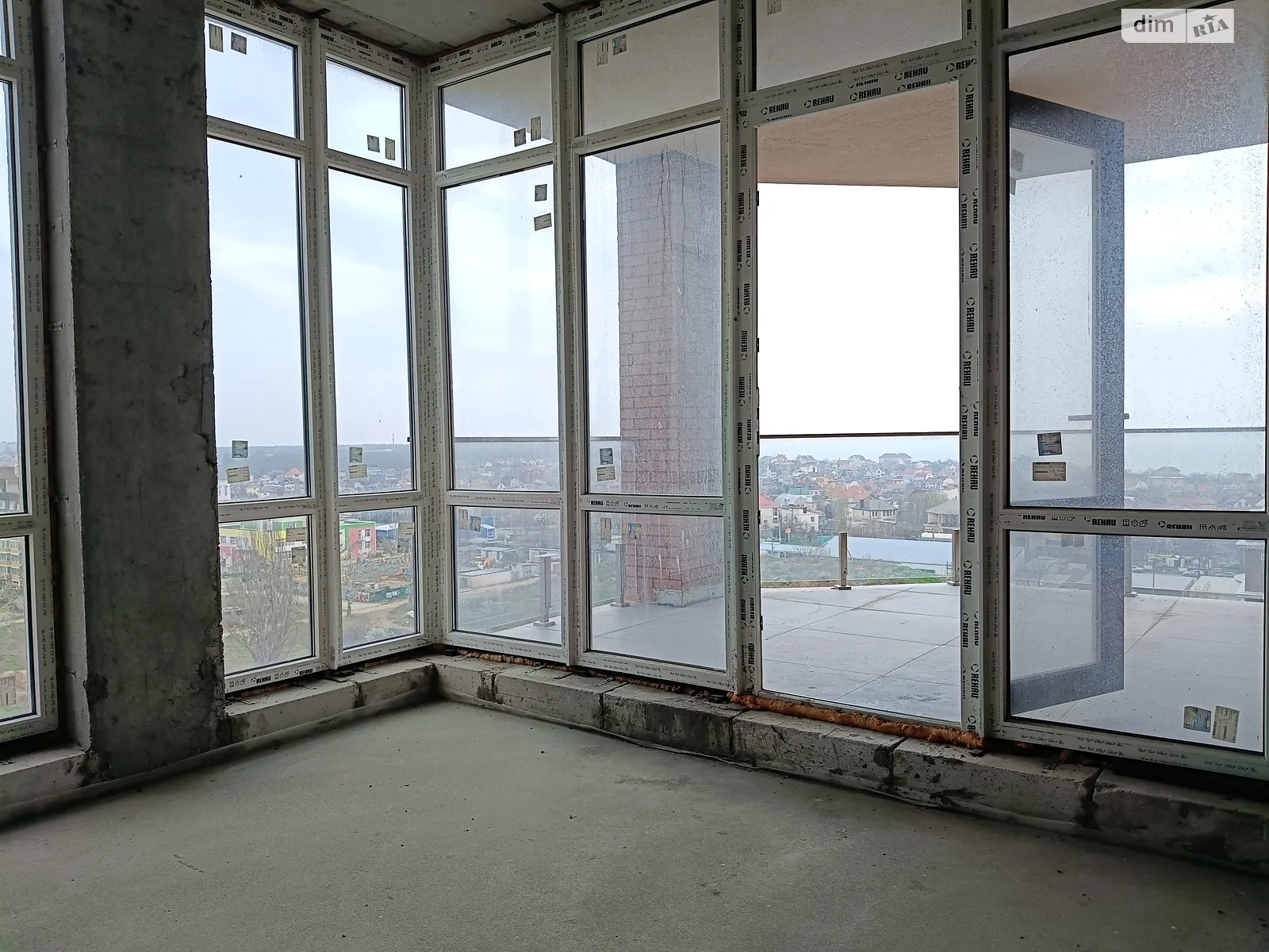 Продается 3-комнатная квартира 103.5 кв. м в Крыжановка, ул. Николаевская - фото 1