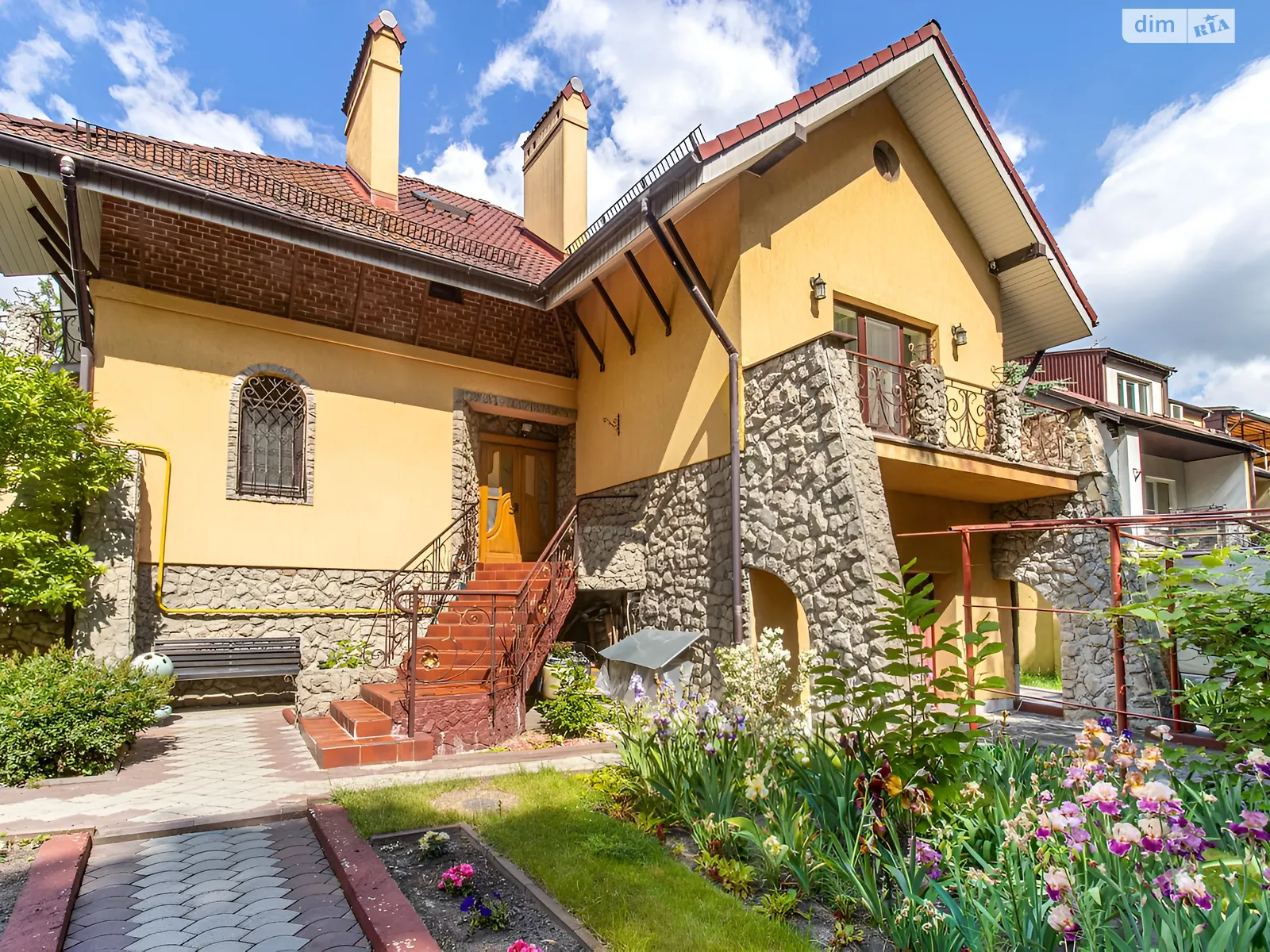Продається будинок 2 поверховий 280 кв. м з балконом, цена: 450000 $ - фото 1