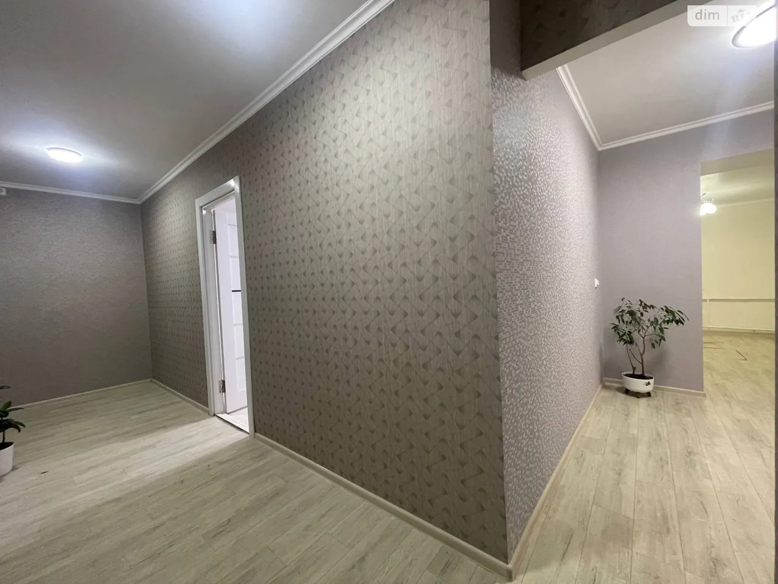 Продается 2-комнатная квартира 56 кв. м в Хмельницком, ул. Пилотская - фото 1