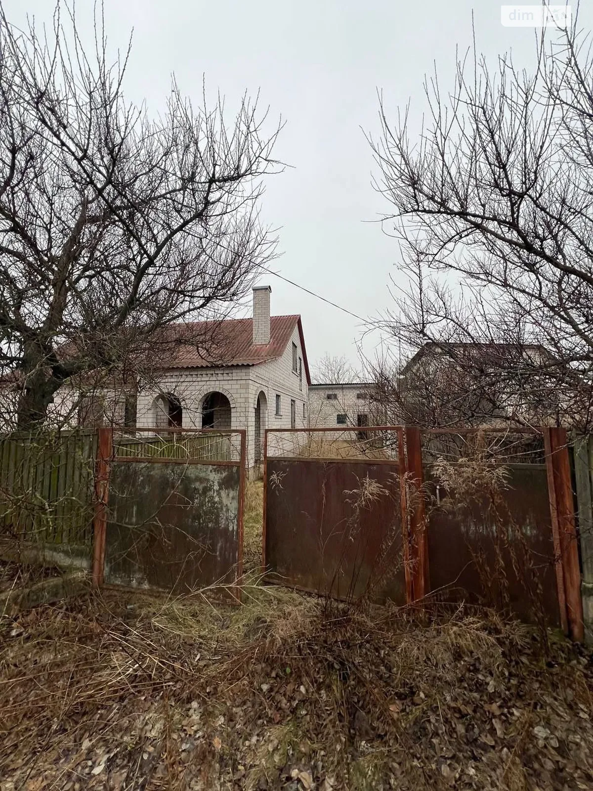 Продается дом на 2 этажа 150 кв. м с беседкой, цена: 30000 $ - фото 1