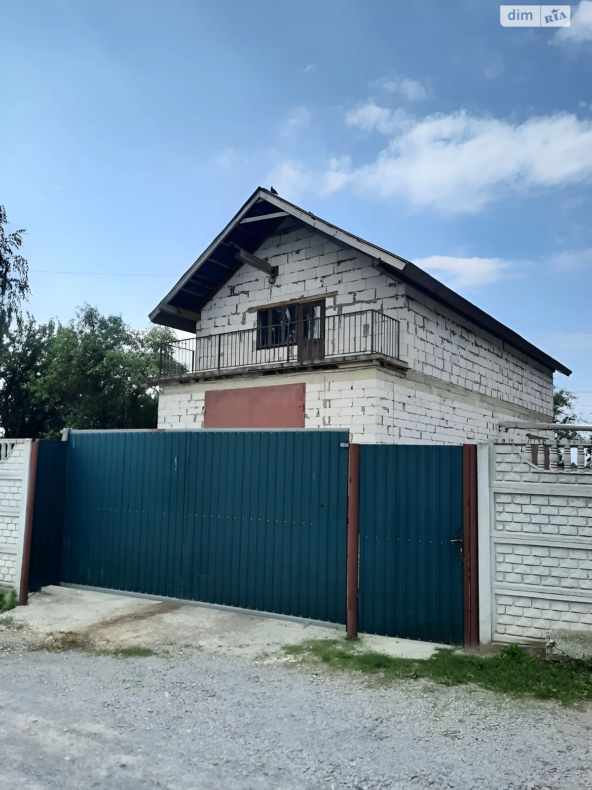 Продается дом на 2 этажа 200 кв. м с гаражом, цена: 60000 $ - фото 1