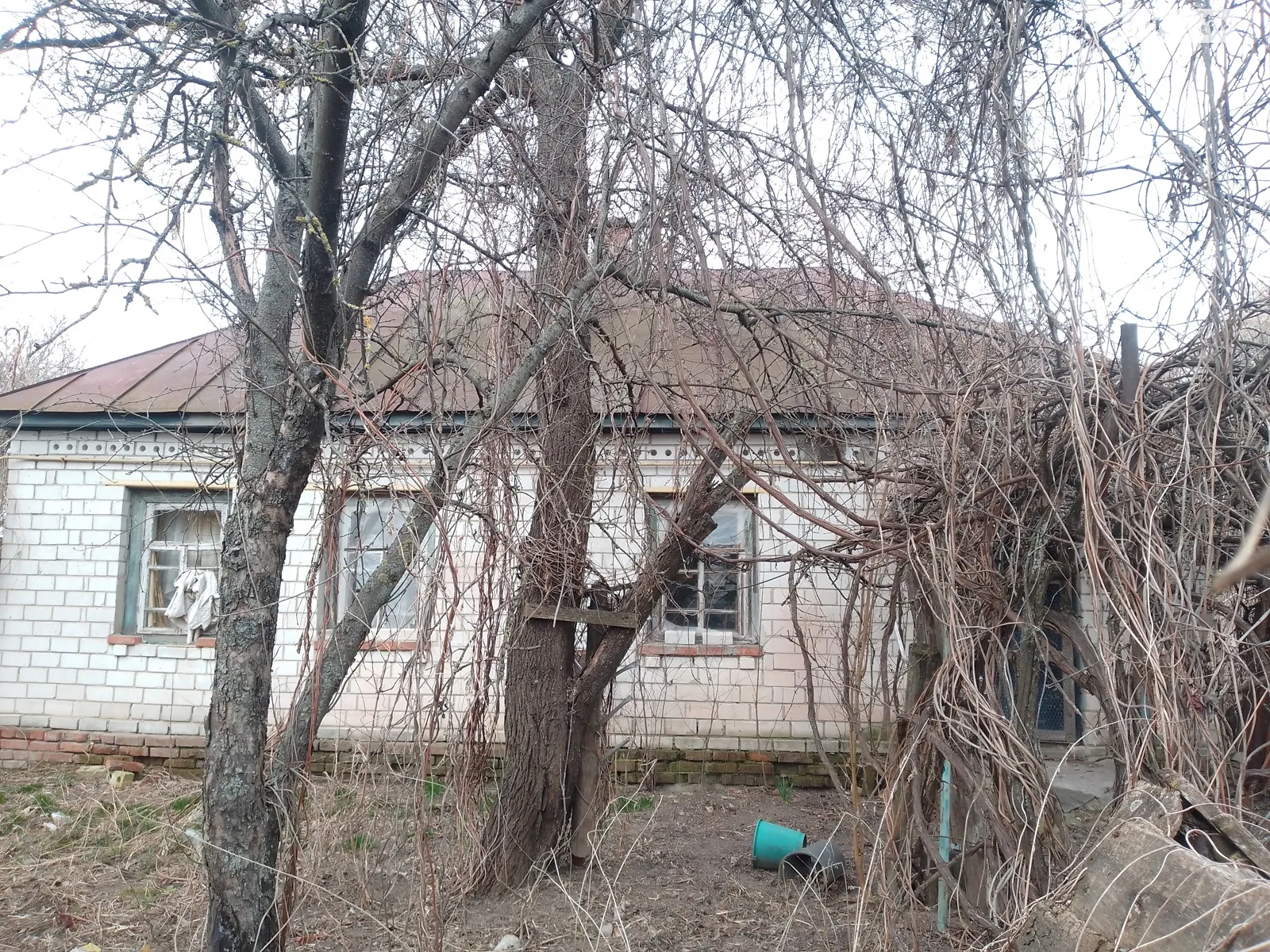 Продается одноэтажный дом 35.5 кв. м с гаражом, цена: 1800 $ - фото 1