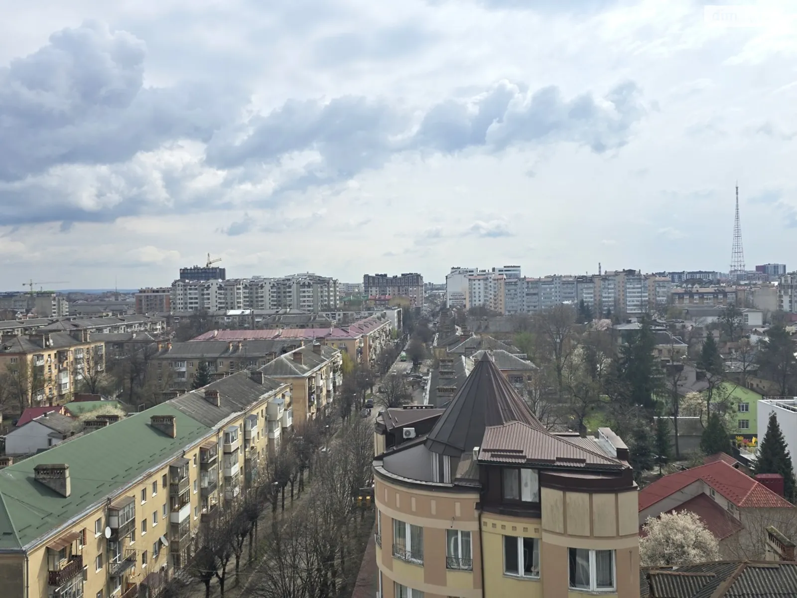 Продается 3-комнатная квартира 94 кв. м в Ивано-Франковске, ул. Ленкавского, 2А - фото 1