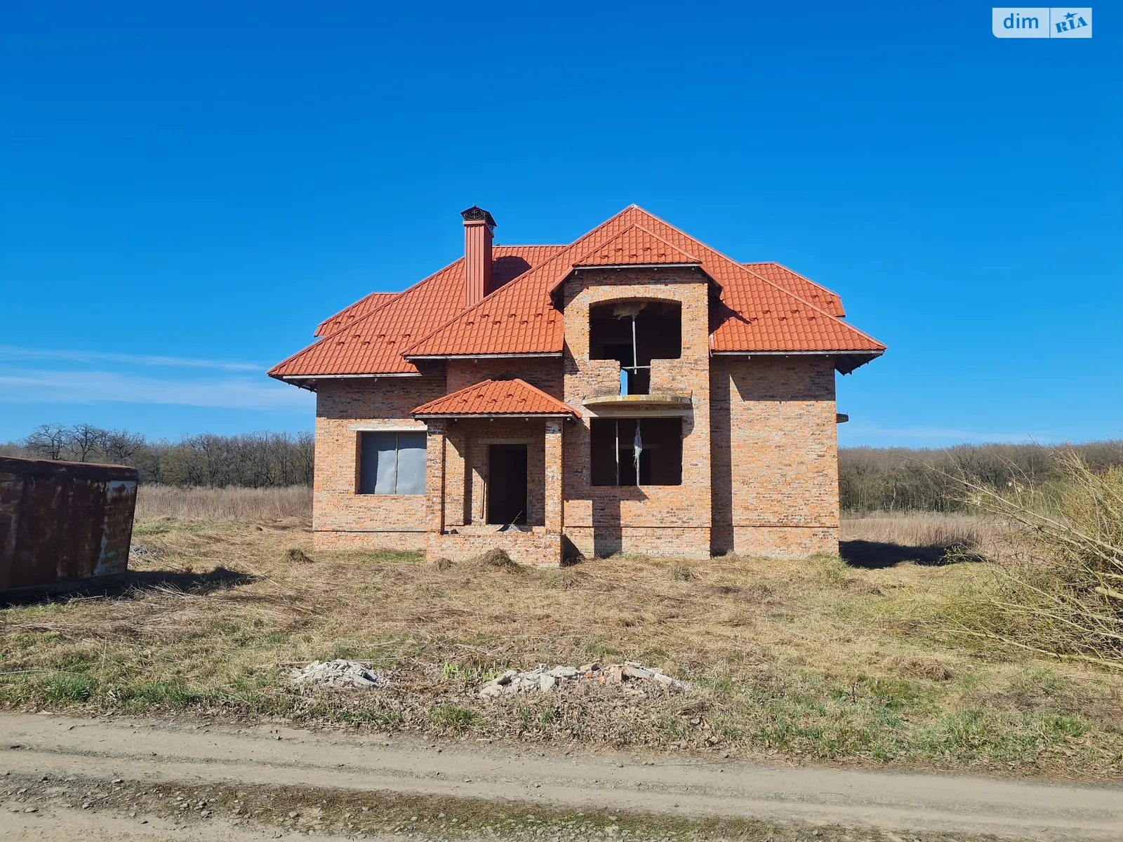Продается дом на 2 этажа 210 кв. м с бассейном, цена: 62000 $ - фото 1