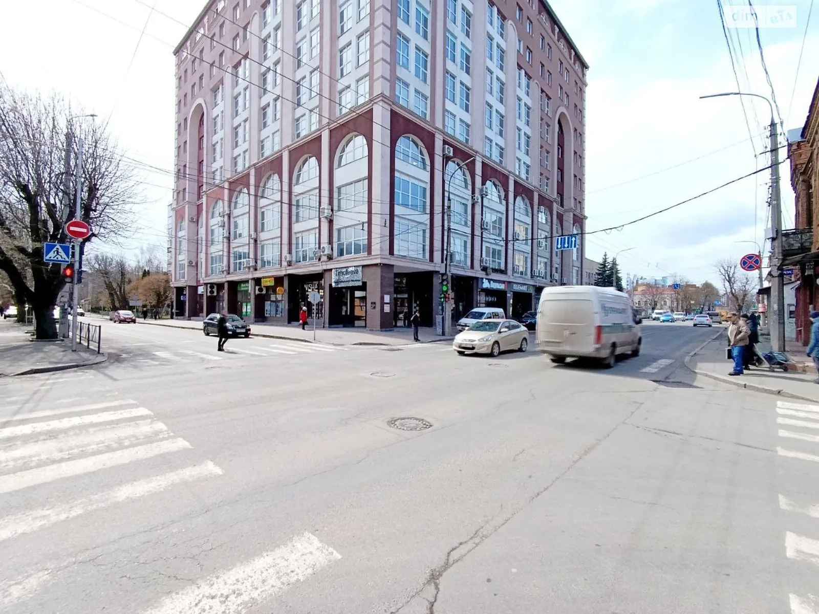 Здається в оренду офіс 51.3 кв. м в бізнес-центрі, цена: 11000 грн - фото 1