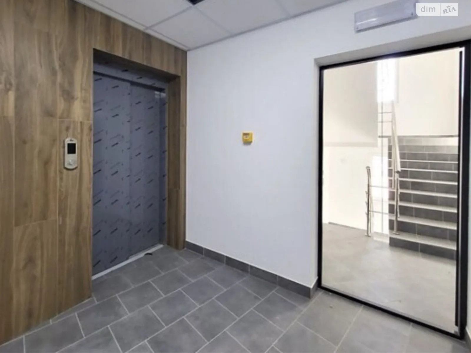 Продається 1-кімнатна квартира 43.3 кв. м у Зарванцях, вул. Одеська - фото 1